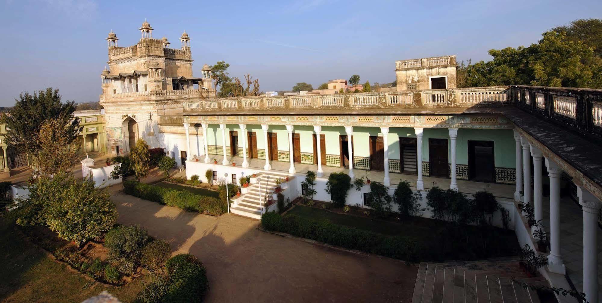 Neemrana'S - Piramal Haveli Hotel Bagar Exterior foto